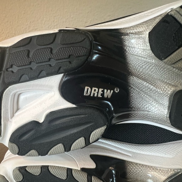 NWOT, Drew Solo Maryjane Double Strap Orthopedic Sneakers - Picture 10 of 10